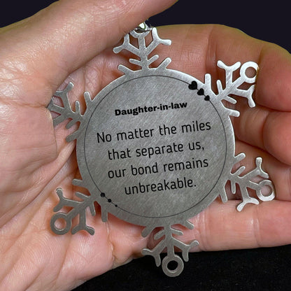 Daughter In Law Long Distance Relationship Gifts, No matter the miles that separate us, Cute Love Snowflake Ornament For Daughter In Law, Birthday Christmas Unique Gifts For Daughter In Law - Mallard Moon Gift Shop