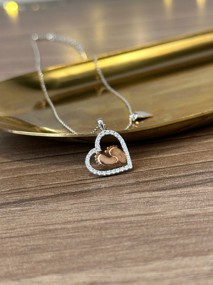 To My Amazing Mama I Believe in Love at First Sight Baby Feet Pendant Necklace