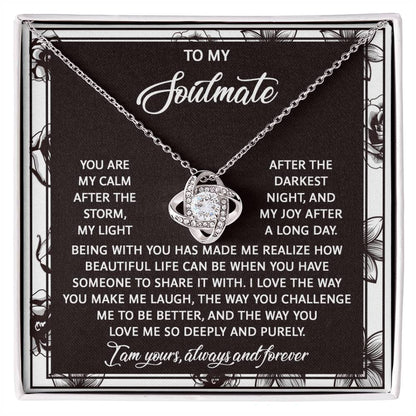 To My Soulmate - Love Knot Necklace – A Romantic Valentine’s Day Gift with a Heartfelt Message