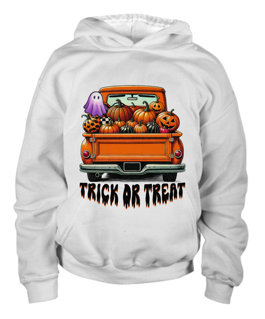 Halloween Trick or Treat Truck of Pumpkins  Youth Pullover Hoodie