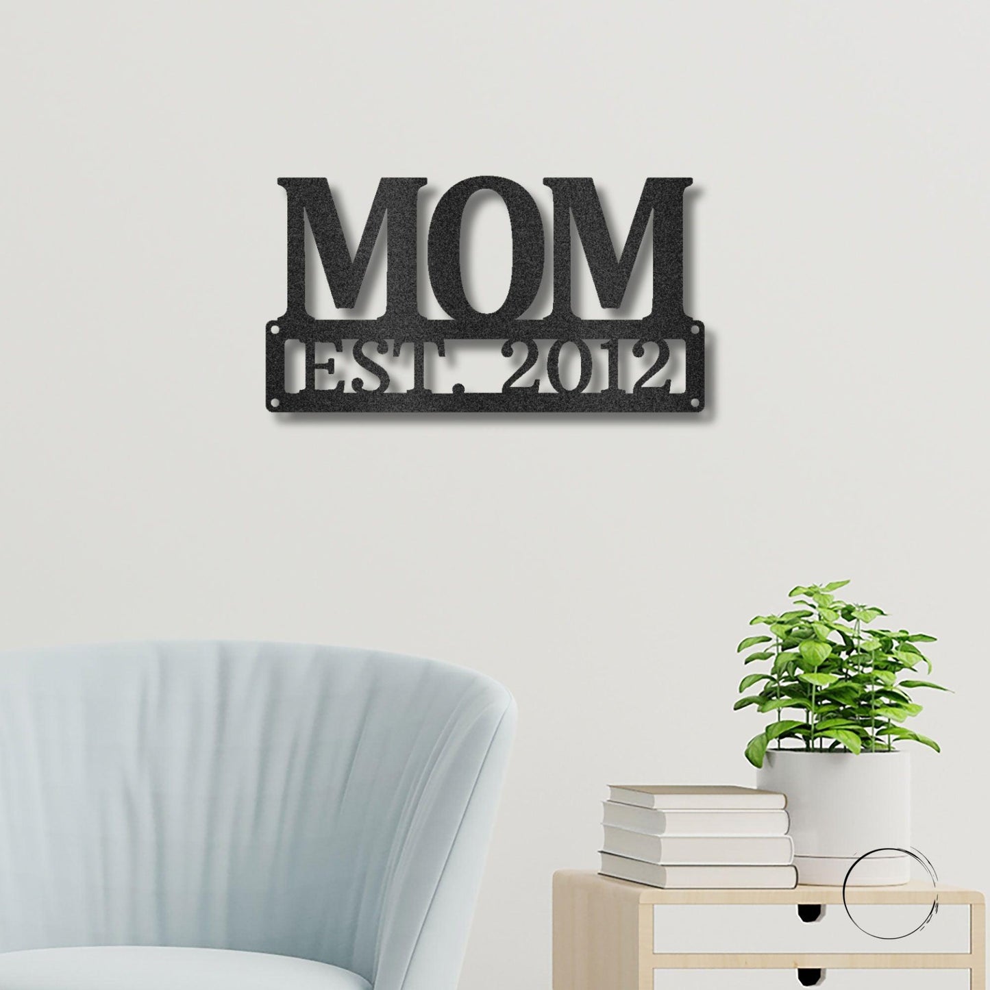 Tribute to Motherhood: Elegant 'MOM' Metal Wall Decor - Mallard Moon Gift Shop